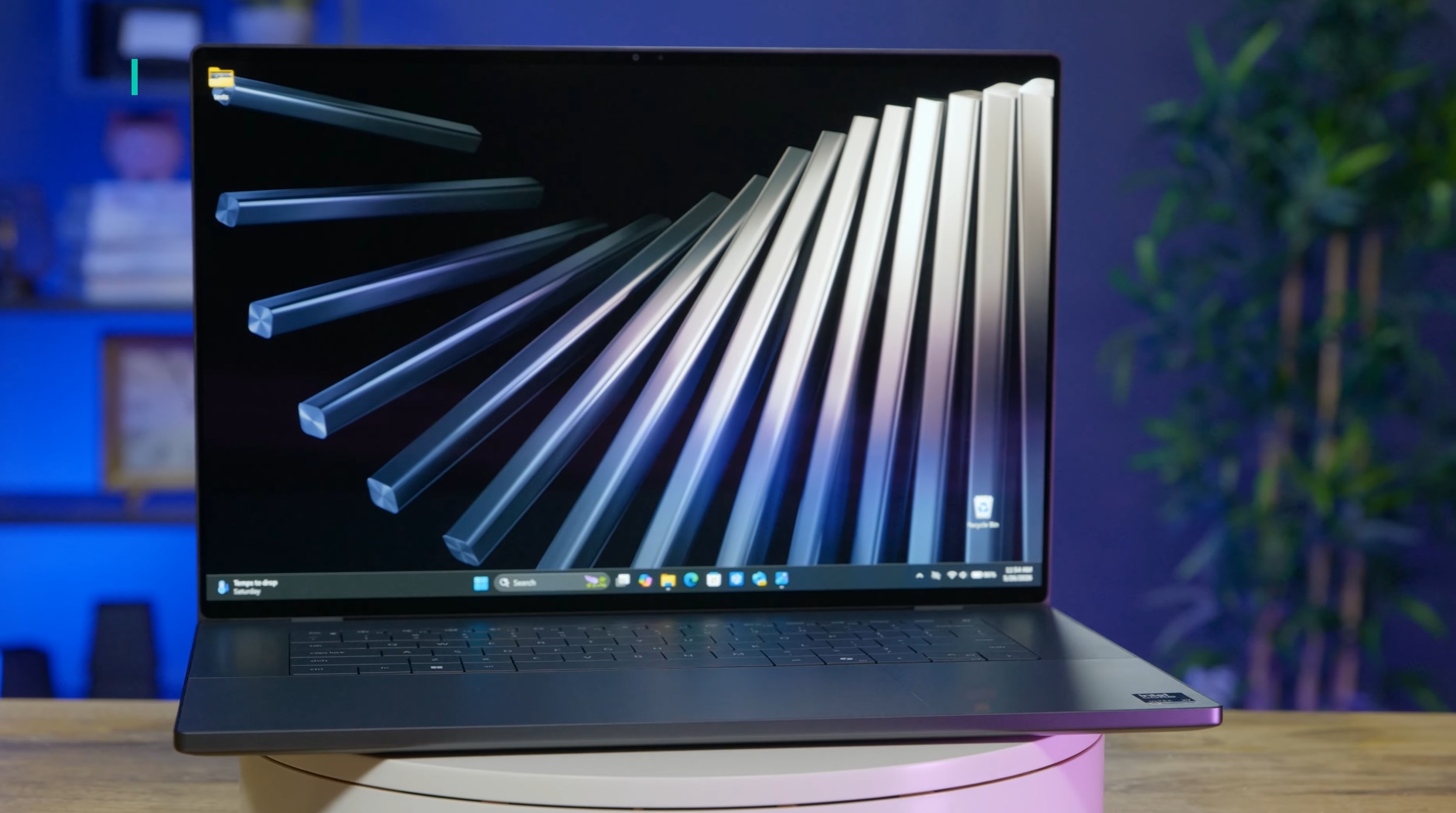 Dell XPS 16 (2026): Premium Design, Balanced Performance